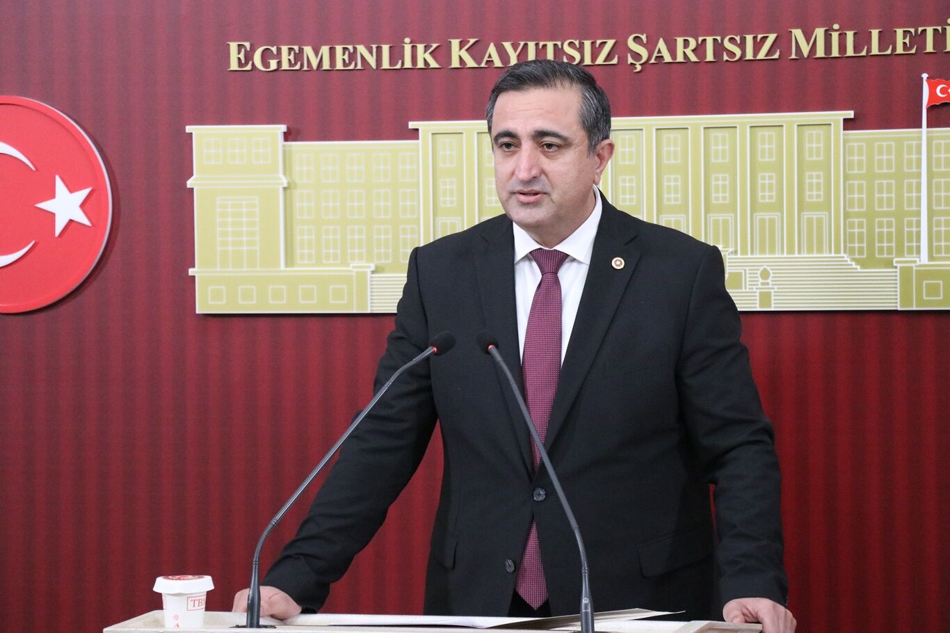Başörtüsü bir moda aksesuarı değil, İslam'ın şiarlarındandır