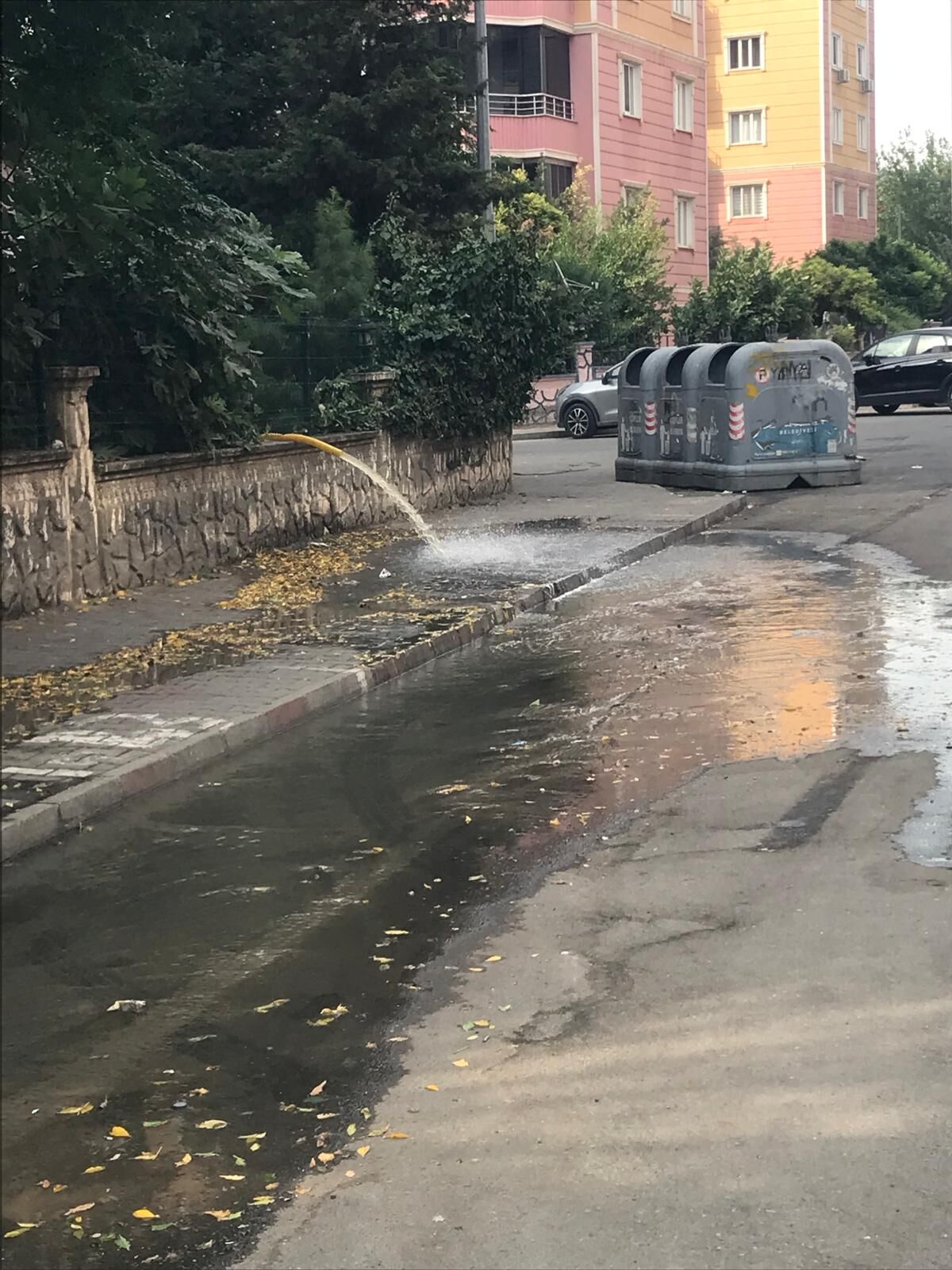 Gültepe’de Kanalizasyon Suyu Tepkisi “Bu Kokuyu Bütün Mahalle Almak Zorunda Mı” (1)