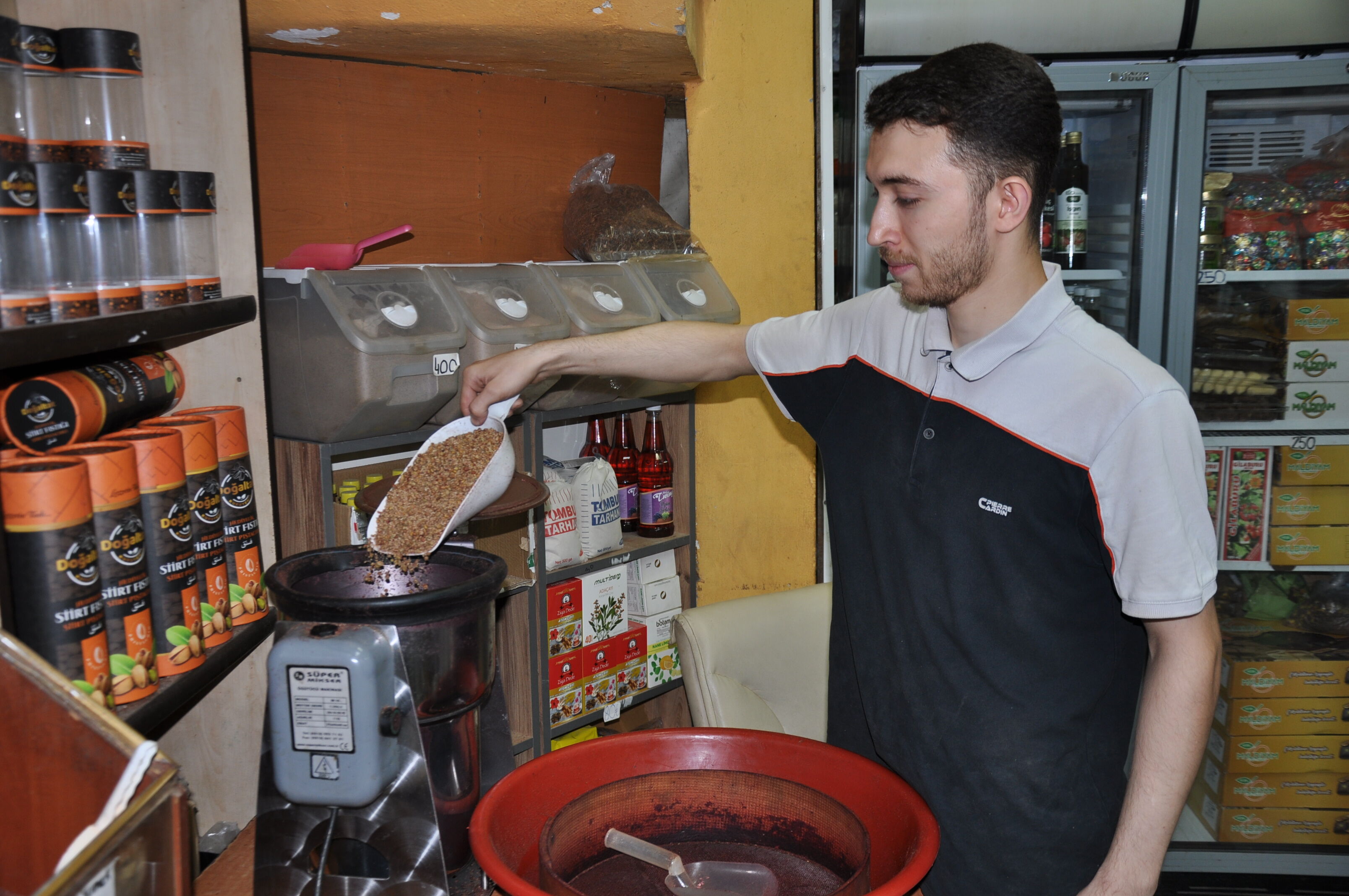 Sumak Yi̇ne Cep Yakacak Bolluğa Rağmen %60 Zam (4)