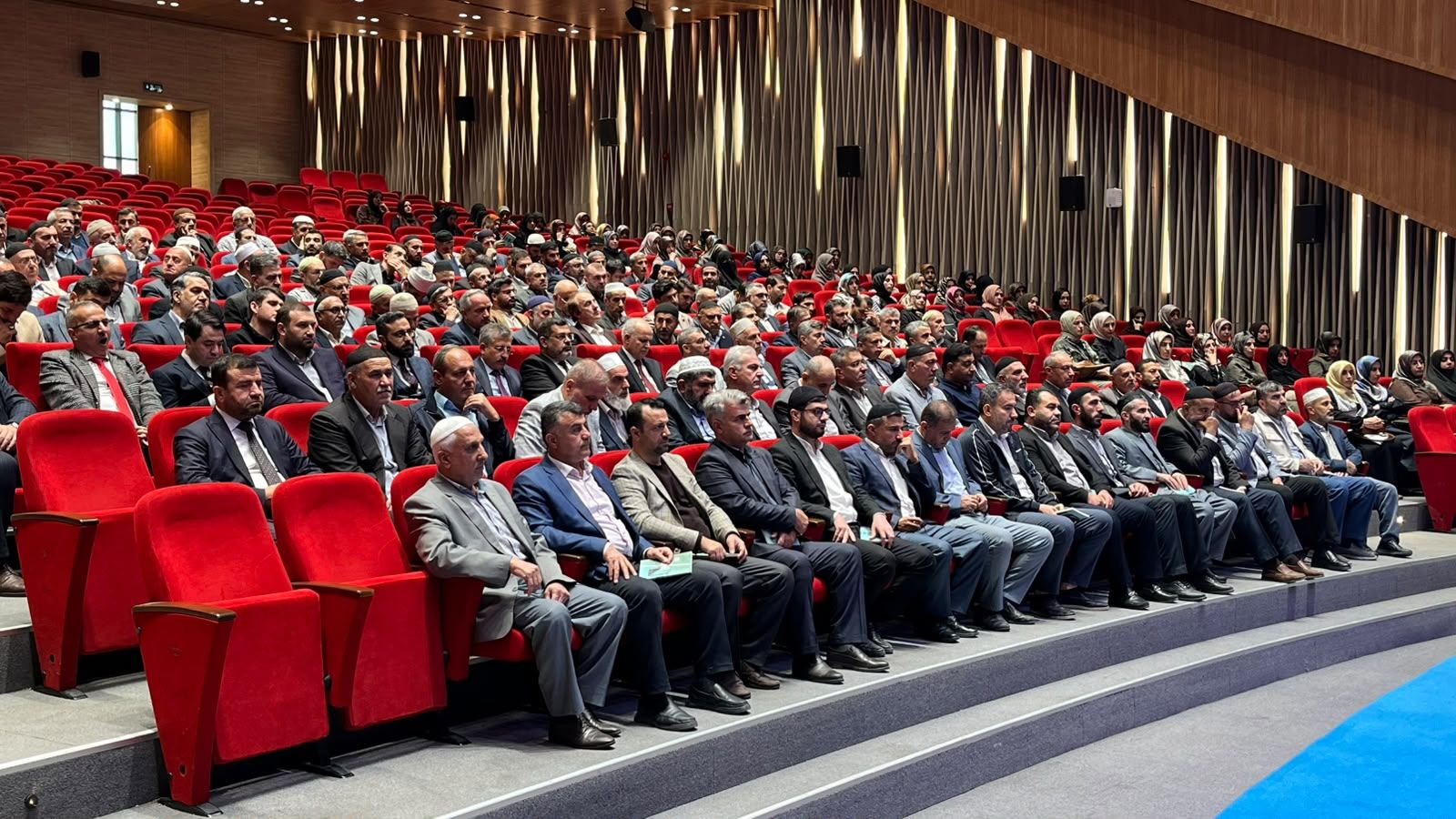 Batman’da “Cami Ve Sosyal Hayat” Temalı Camiler Ve Din Görevliler Haftası Program Düzenlendi (2)