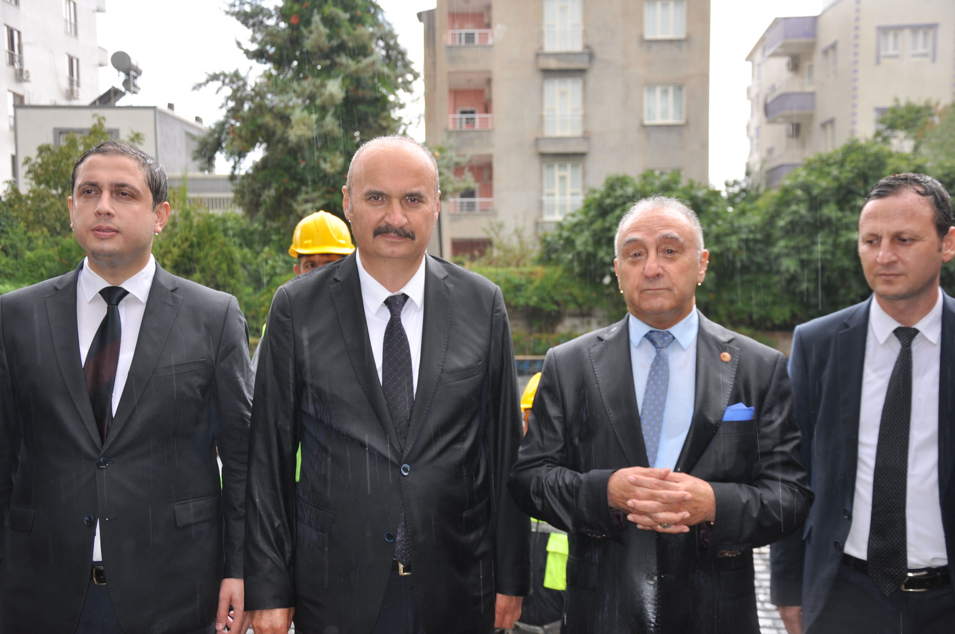 Batman’da Emekli̇ler Lokali̇ İçi̇n İlk Çi̇vi̇ Çakildi (1)-1
