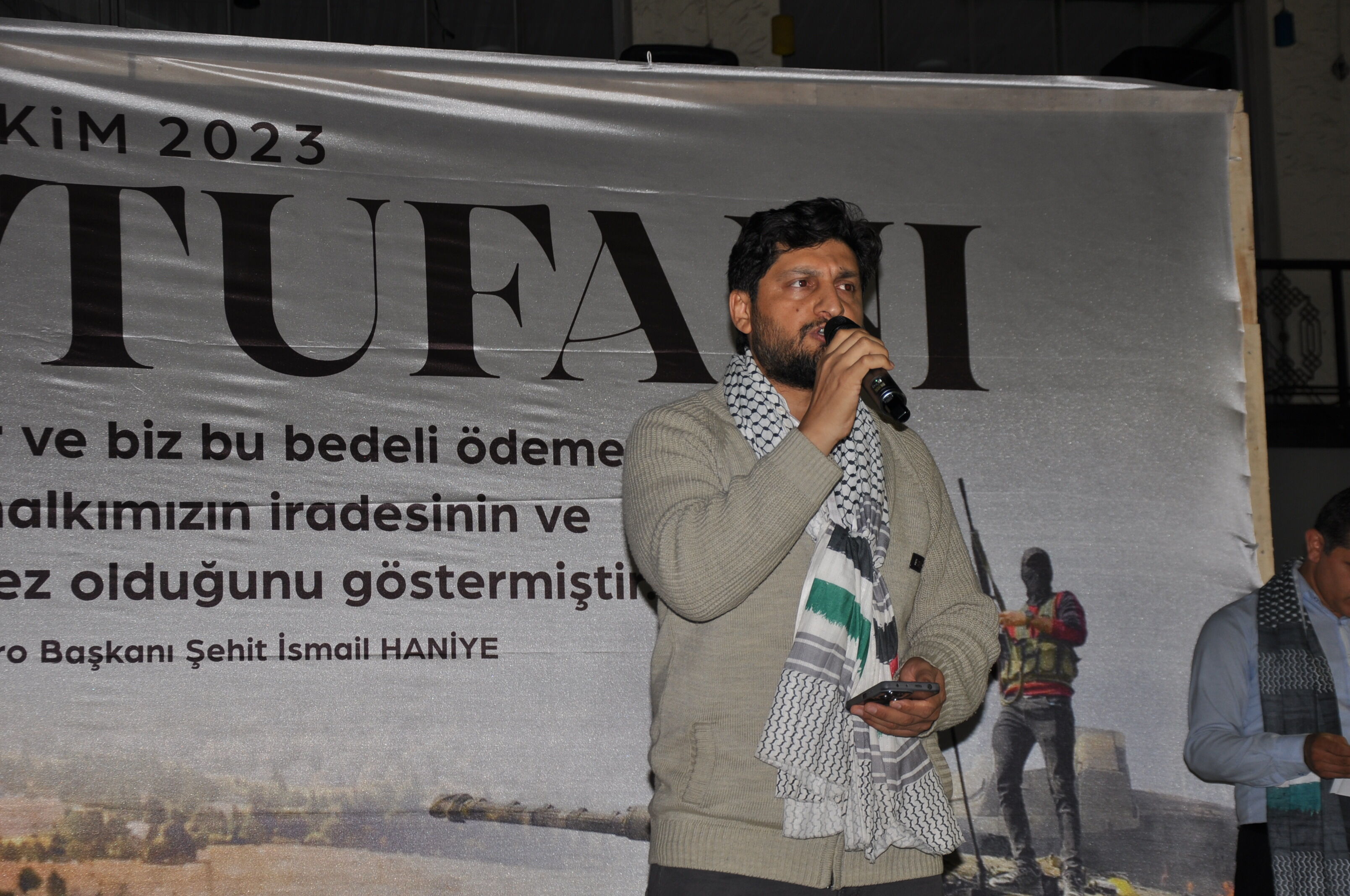 Batman’da Gazze İçi̇n On Bi̇nlerce Ki̇şi̇ Yürüdü (13)