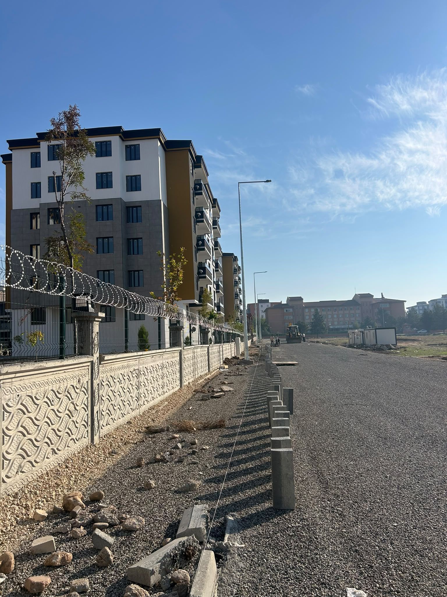 Batman’da Yol Ve Asfalt Çalışmaları Devam Ediyor (1)