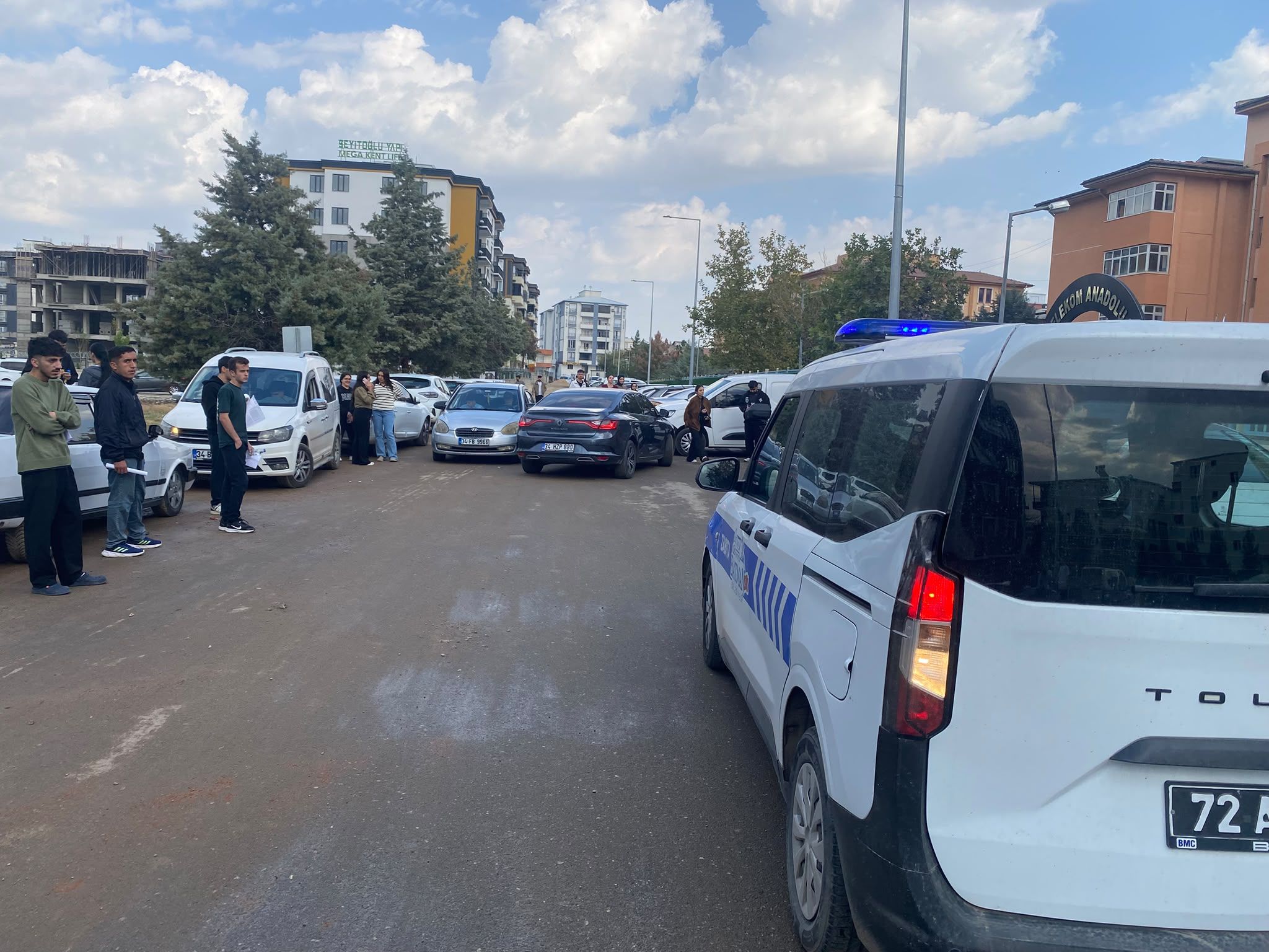 Batman’da Zabıta Ekiplerinden KPSS Adaylarına Destek
