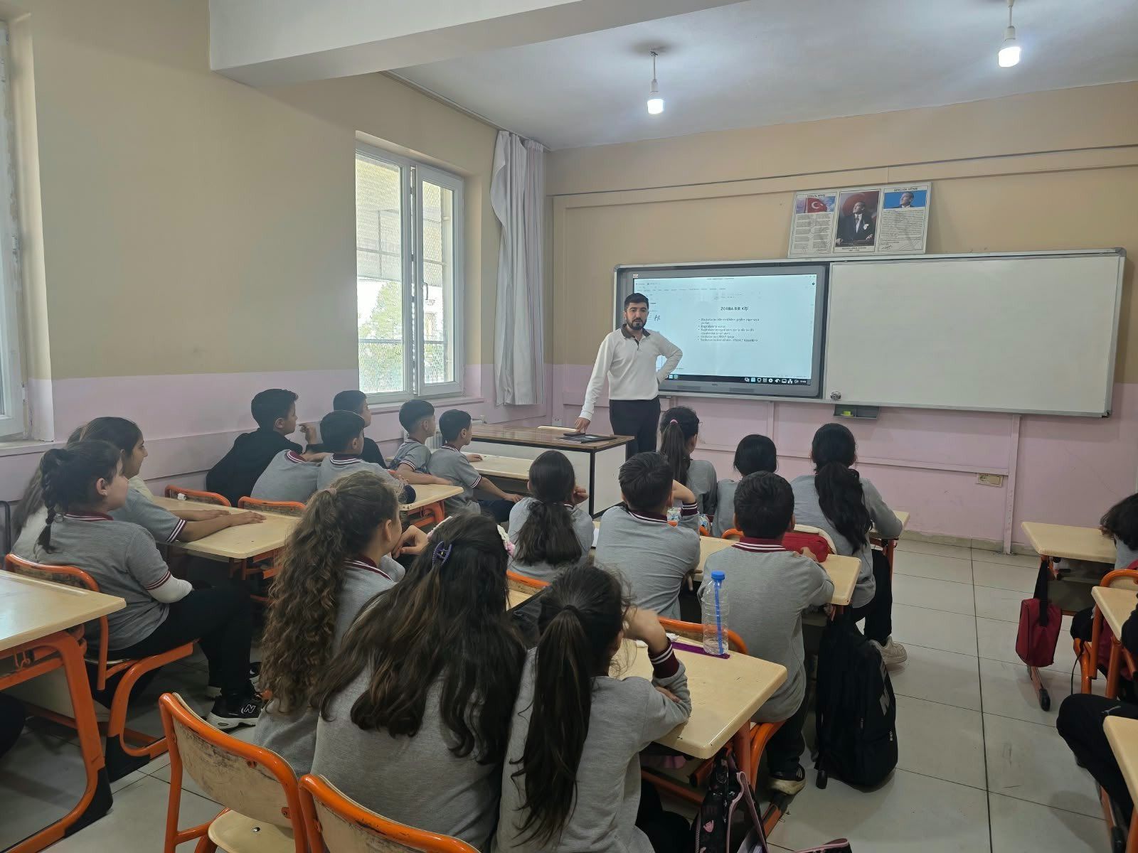 Beşiri’de Öğrencilere Akran Zorbalığı Eğitimi