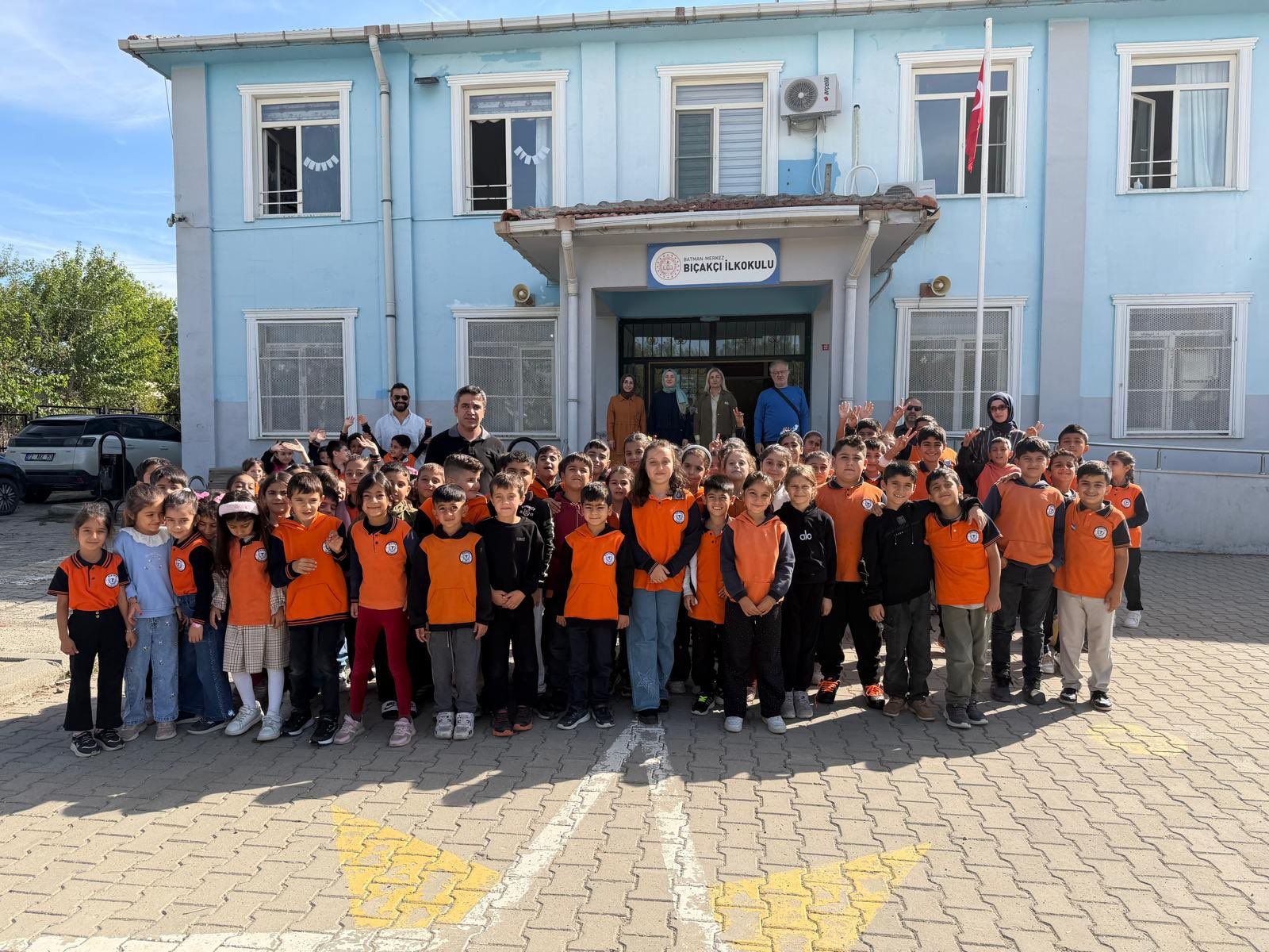 Bıçakçı İlkokulu'nda Miniklere Ağız ve Diş Sağlığı Eğitimi