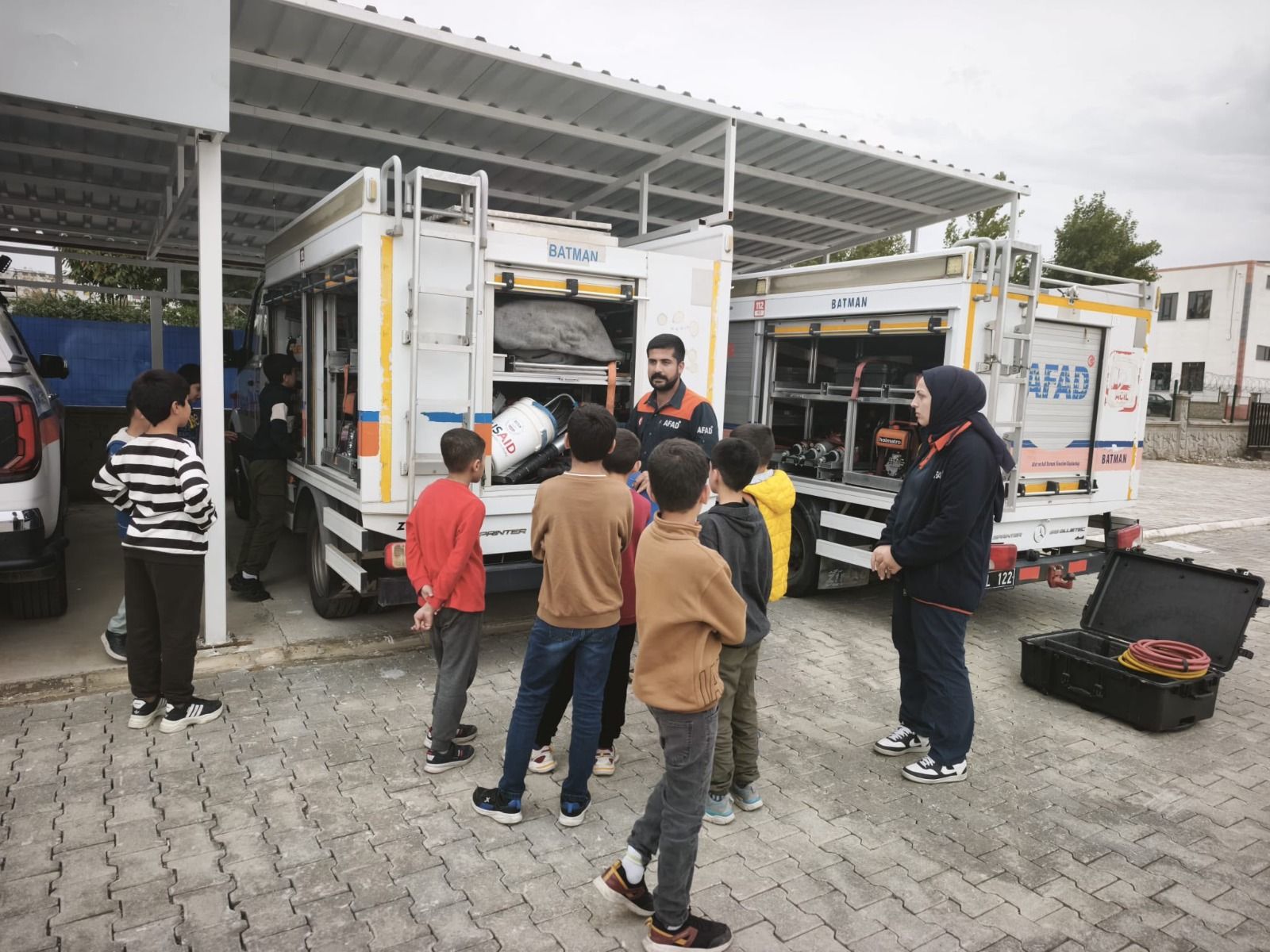 Batman’da Koruma Altındaki Çocuklara Afet Bilinci Aşılama Ziyareti