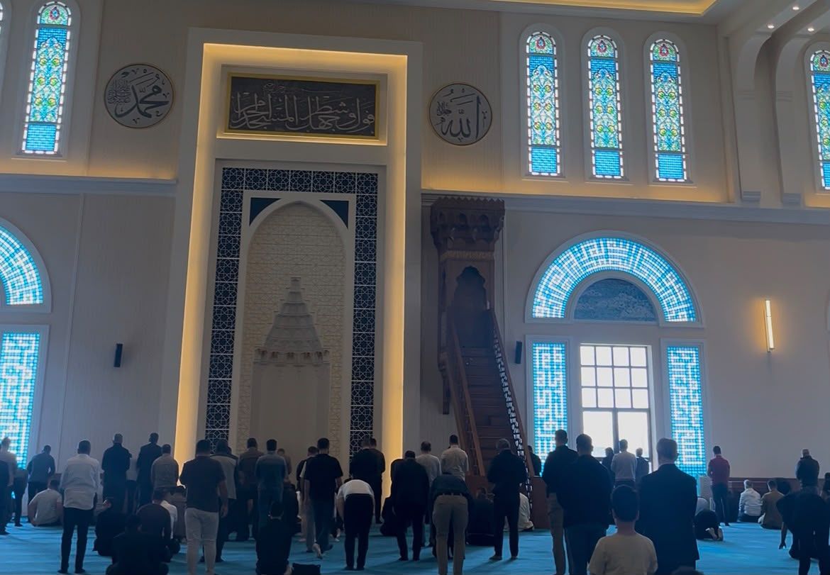 Cuma Hutbesinde Aile Vurgusu Çocuklara Ve Gençlere Dikkat Çekildi (2)