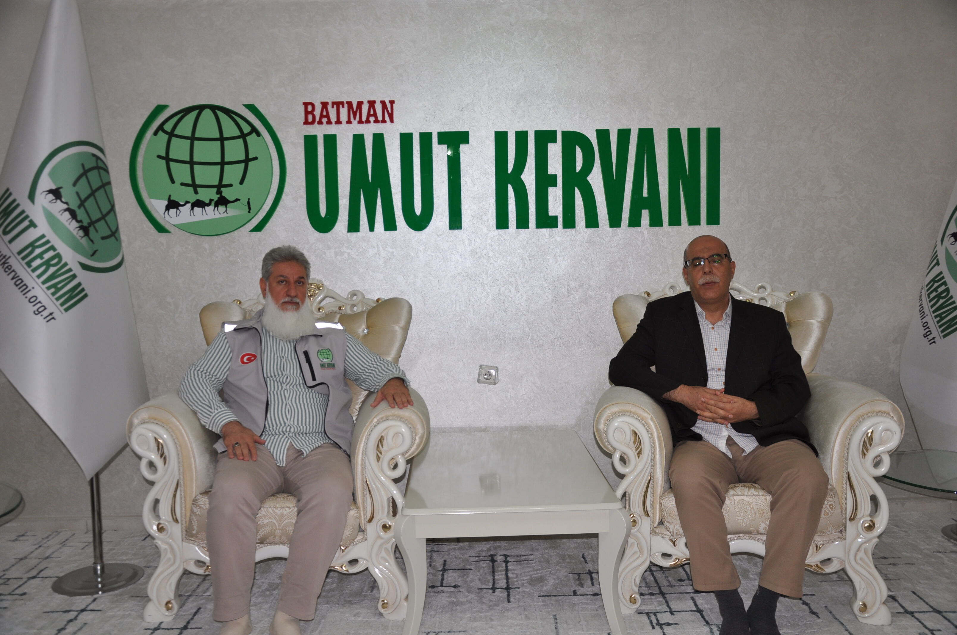 Gazze’yi̇ Yardimsiz Birakmayalim