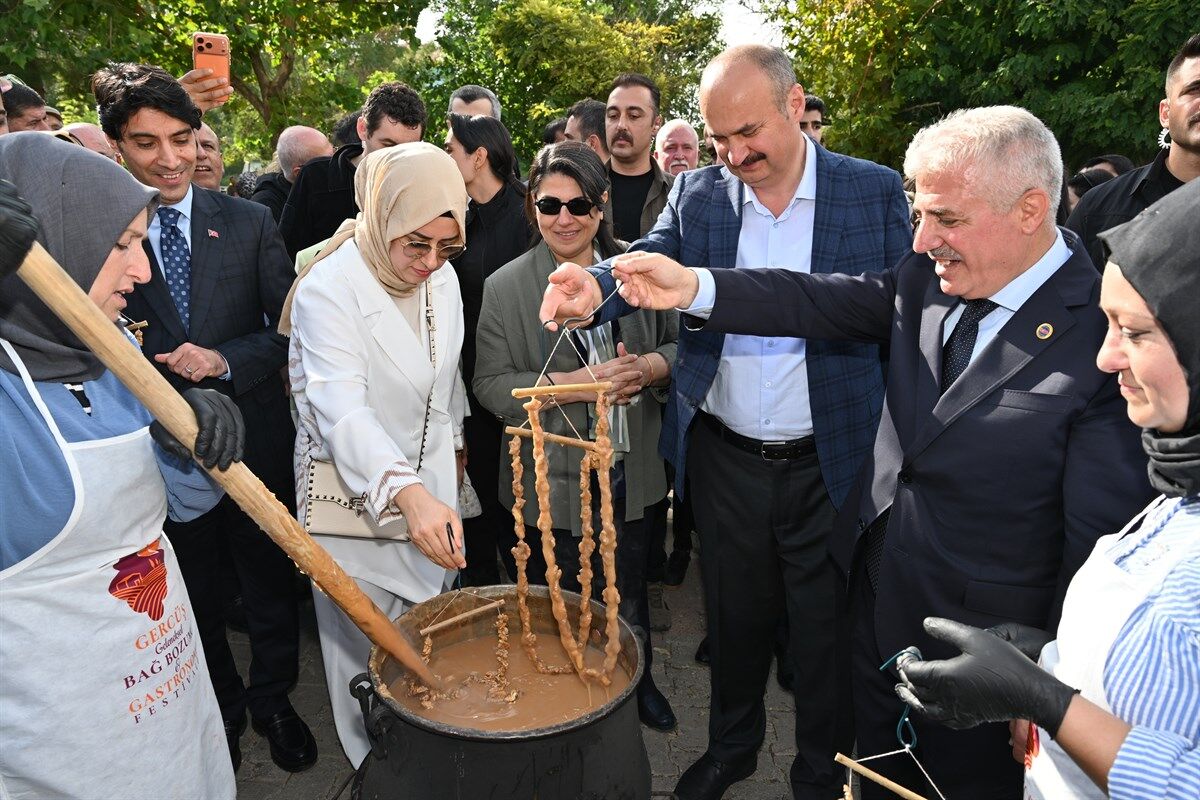 Gercüş Bağbozumu Ve Gastronomi Festivali Yoğun İlgi Gördü 3