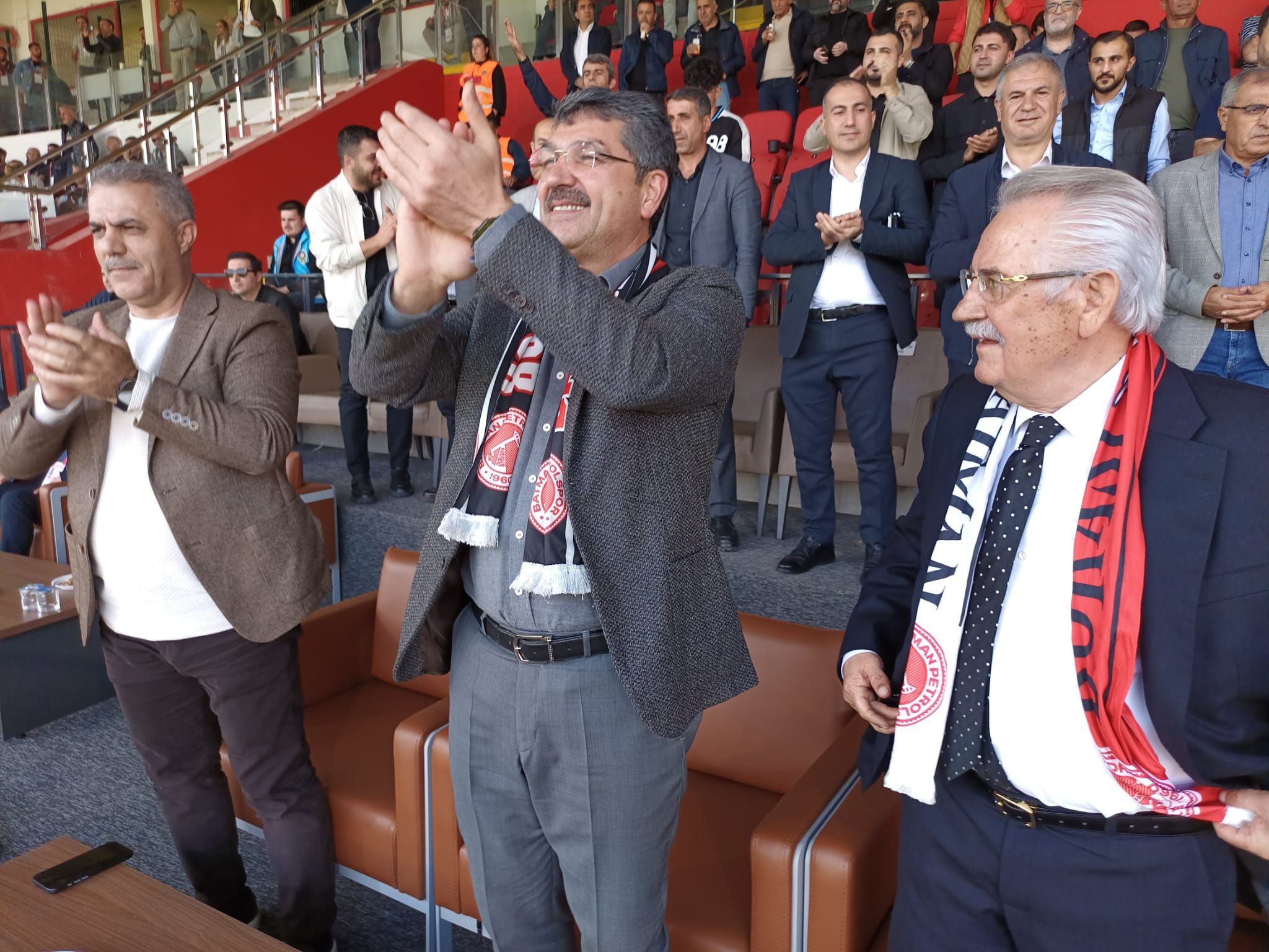 Nasıroğlu’ndan Petrolspor’a Şampiyonluk Mesajı “Zafer İnananlarındır” (1)-1