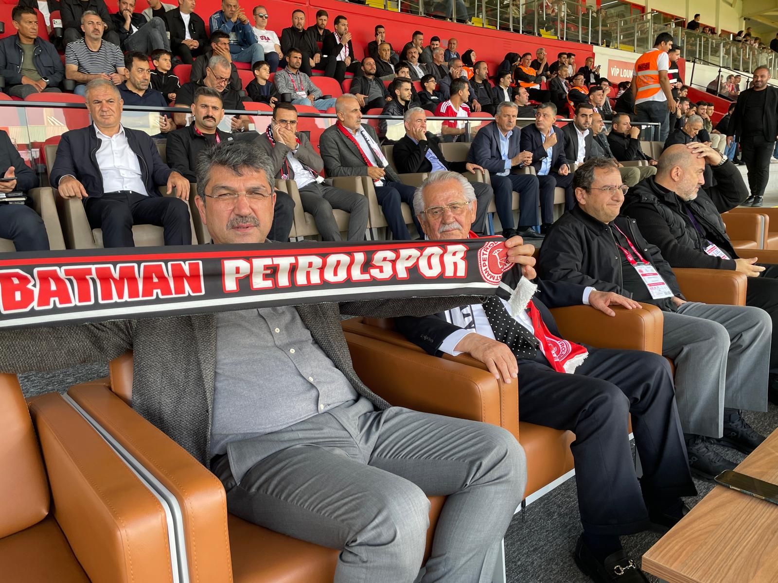 Nasıroğlu’ndan Petrolspor’a Şampiyonluk Mesajı: “Zafer İnananlarındır”