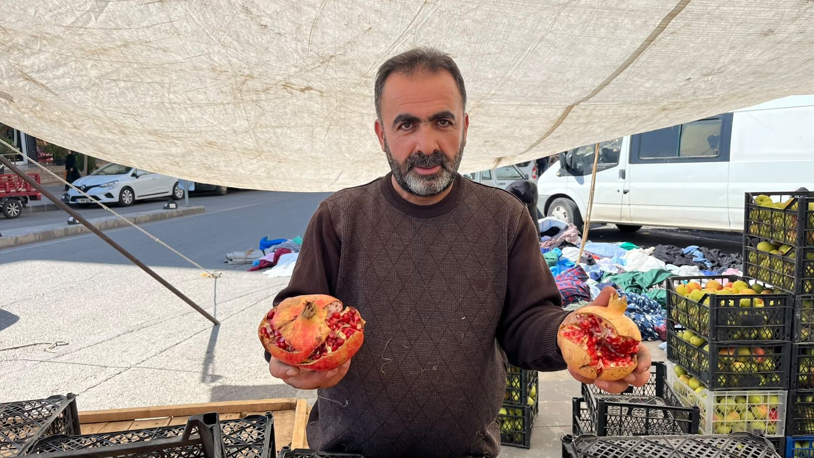 Siirt’in Meşhur Zivzik Narı Batman Pazarlarında Yerini Aldı (2)