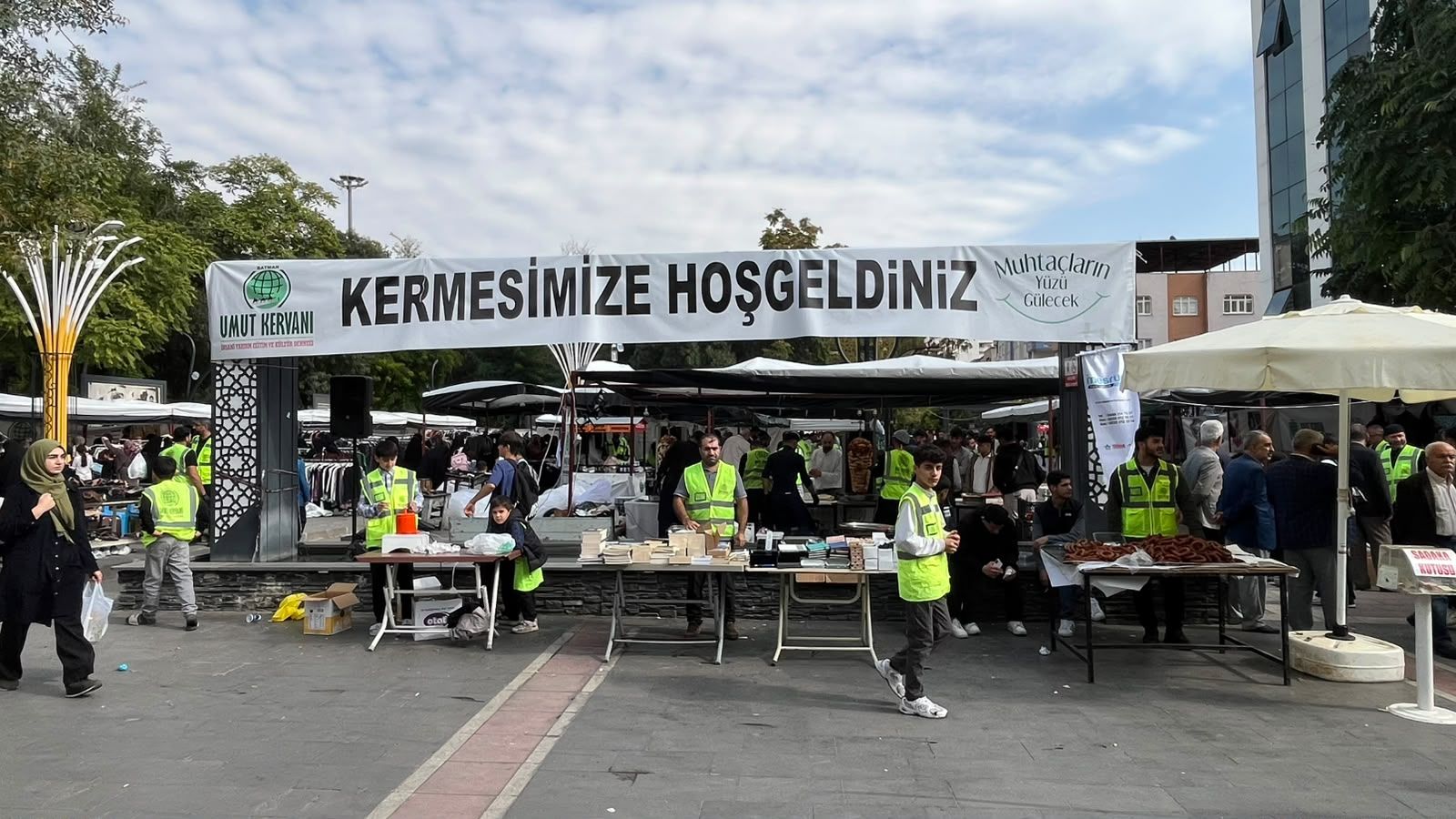 Umut Kervanı’ndan Batmanlılara Teşekkür Ve Son Gün Çağrısı (1)