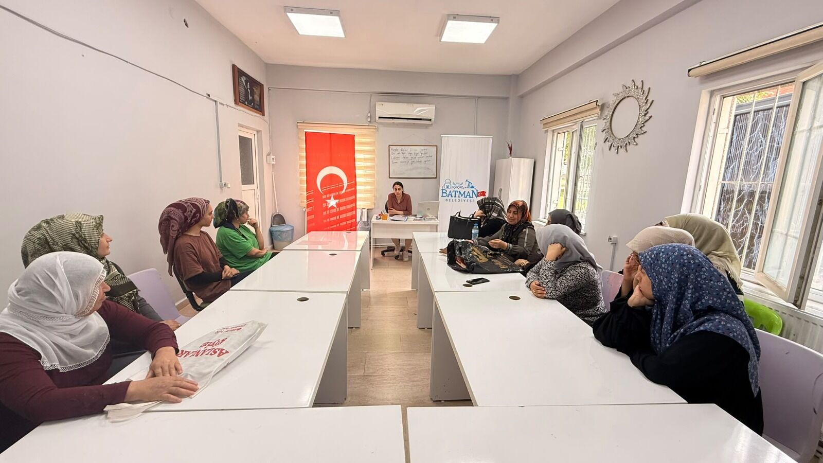 “Öğrenen Mahalleler, Bilinçli Aileler” eğitimlerinin 8’incisi düzenlendi