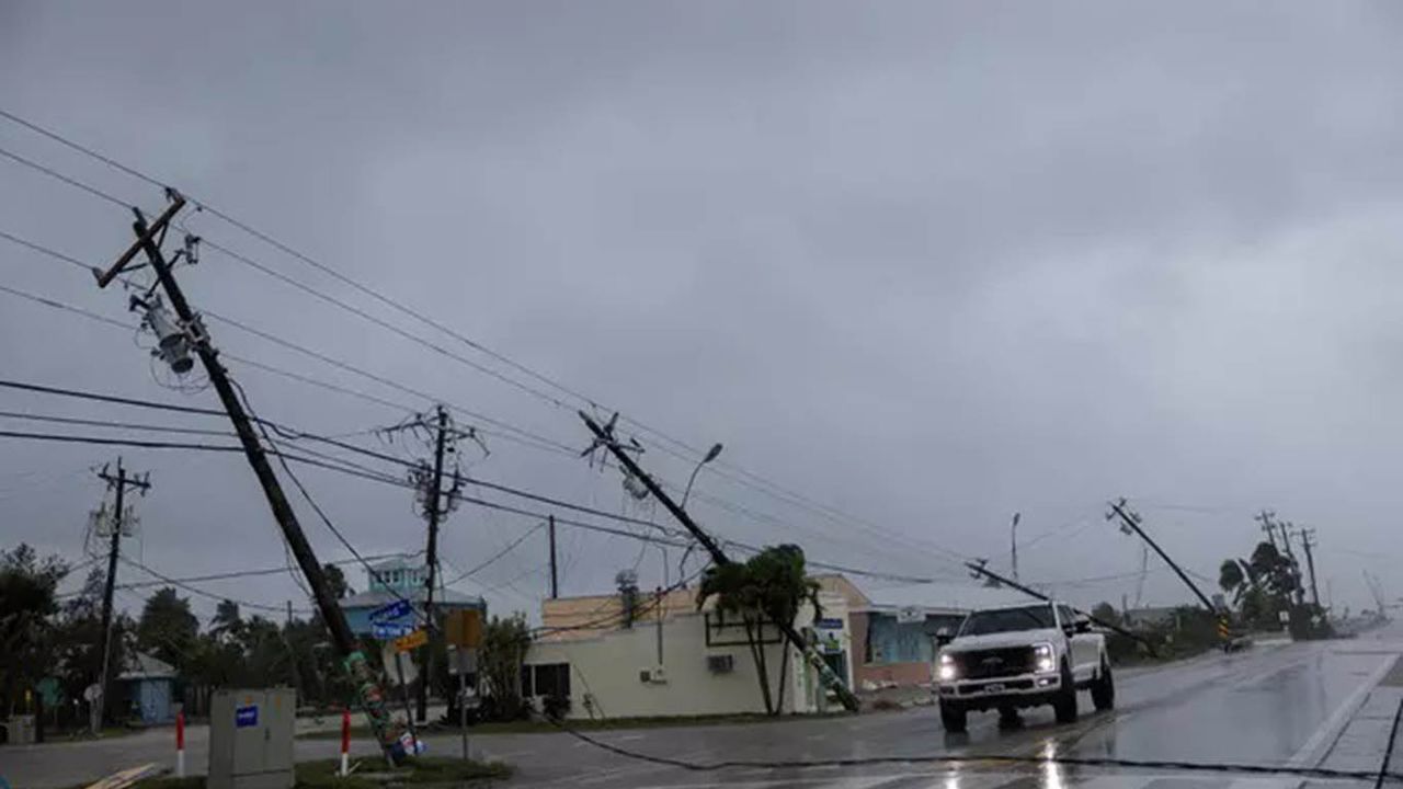 Milton kasırgası nedeniyle ABD'de 2 milyon kişi elektriksiz kaldı