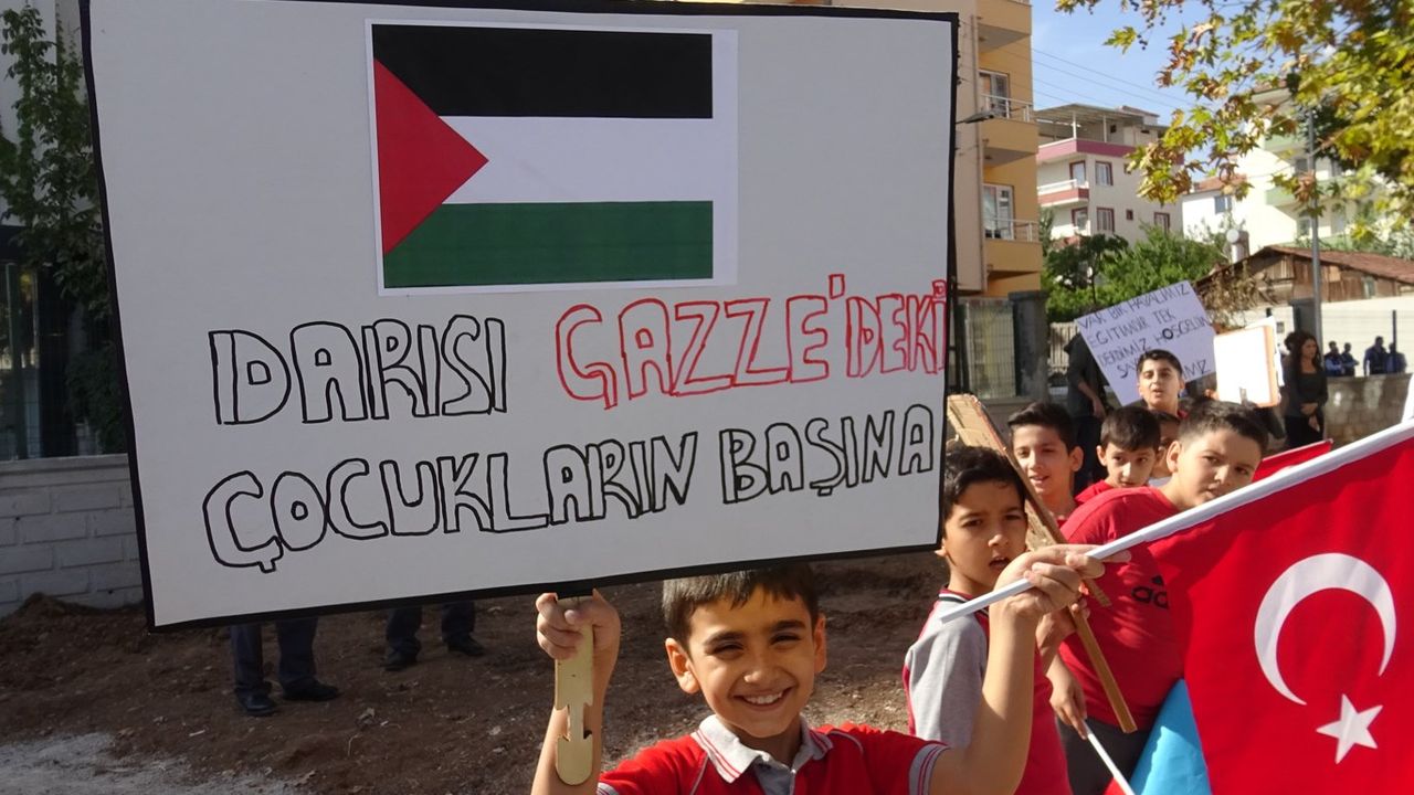 Malatyalı öğrenciler Gazze'yi unutmadı