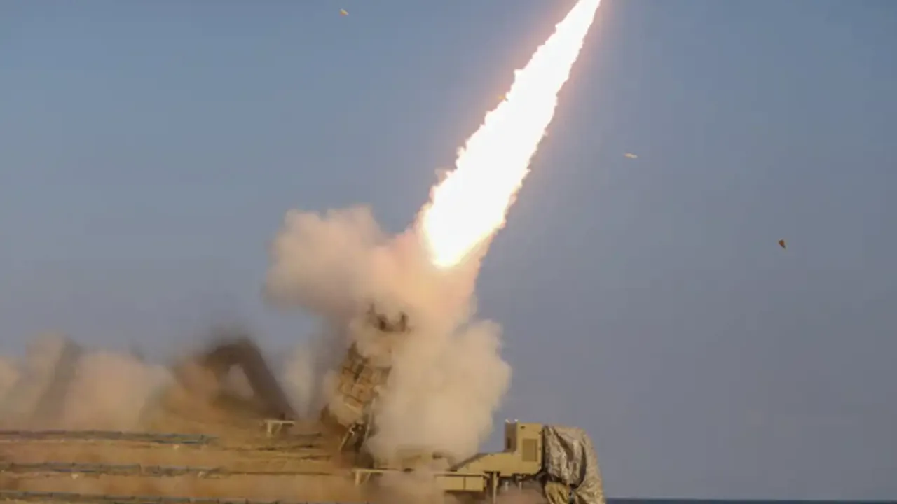 İran ve Umman'dan ortak askeri tatbikat