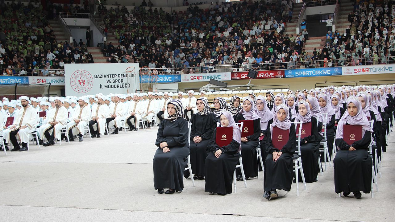 Gaziantep'te 227 hafız ve hafize icazet aldı
