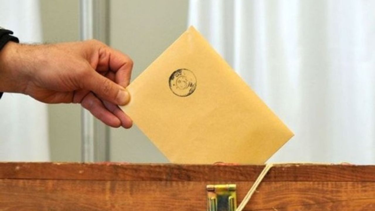 Aday listelerinin YSK'ya sunulması için son saatler!