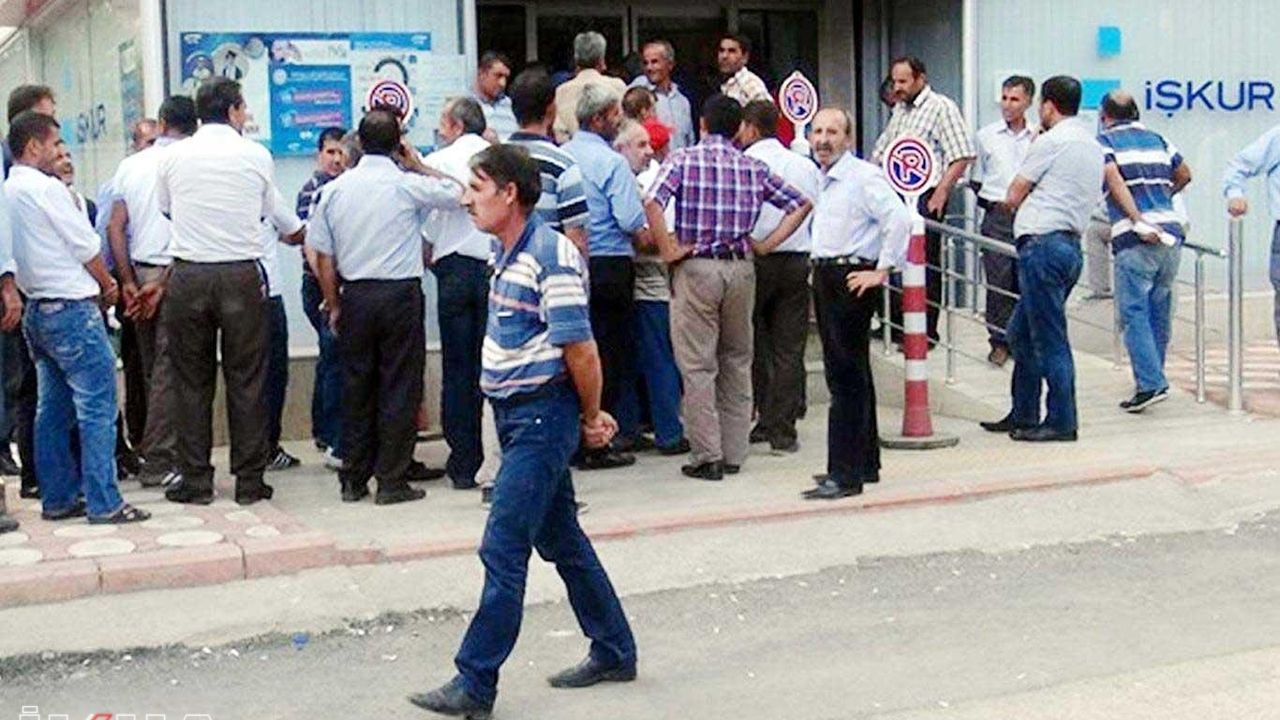 İŞSİZLİK YÜKSELİŞTE