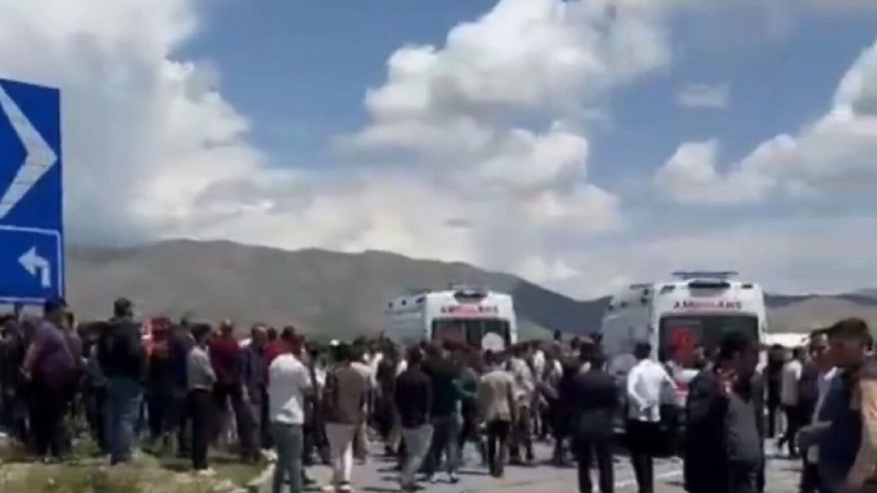 Van'da feci kaza: 4 ölü, 2 yaralı