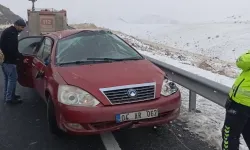 Ağrı'da meydana gelen trafik kazalarında 3 kişi yaralandı