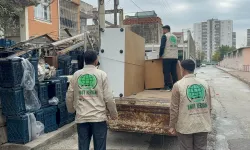 Tarsus Umut Kervanı'ndan muhtaç ailelere yönelik ev eşyası yardımı