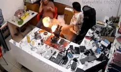 Cep telefonu bomba gibi patladı!