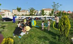 Babalar Çocukları ile Beraber Uçurtma Uçurdu