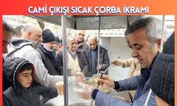 Cami Çıkışı Sıcak Çorba İkramı