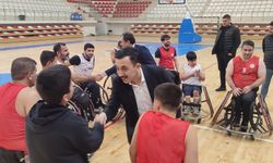 Petrolspor Yönetiminden Basketbolculara Moral Ziyareti