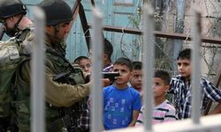 İşgal zindanlarında yüzlerce çocuk ağır koşullar altında tutuluyor
