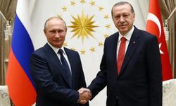 Cumhurbaşkanı Erdoğan, Putin’e müzakerelere ev sahipliği yapmaya hazır olduklarını bildirdi