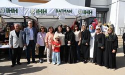 Dr. Ayten Canalp, Halk Eğitim Merkezi Yıl Sonu Sergisi'ne Katıldı