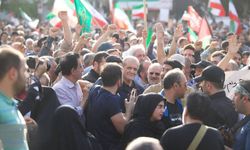 Pezeşkiyan'ın katılımıyla ABD ve işgalin saldırıları Tahran'da protesto edildi
