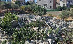 Siyonist rejim Nablus'ta şehit ailesinin evini yıktı