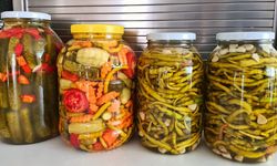 10 kiloluk bidona turşu yapımı nefis yemek tarifleri