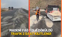 Madeni Yağ Yola Döküldü, Trafik 2 Saat Kilitlendi