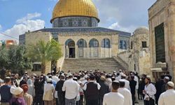Siyonist Yahudiler yine Mescid-i Aksa'yı bastı