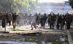Gerilim Tırmanıyor: Polisin Tavrı Protestoları Şiddetlendirdi
