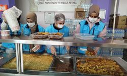 Komşum Projesiyle Hedef 300 Aileye 10 Bin Yemek