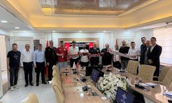 Vali Canalp, Petrolspor Taraftarlarıyla Buluştu: Hedef Şampiyonluk ve Sportif Centilmenlik