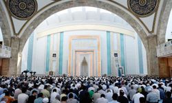 Cuma hutbesi: Ailede huzurun kaynağı; merhamet ve muhabbet