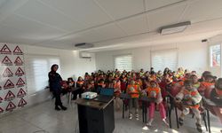 Minik Tomurcuklara Yangın Eğitimi