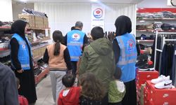 Şanlıurfa Yetimler Vakfı yüzlerce yetime kışlık giyim yardımında bulundu