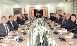 Vali Canalp Başkanlığında Kaymakamlar Toplantısı