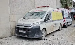 Kêmbûna sotemeniyê nexweşxane xiste tariyê: Nexweşxaneya El-Ewde li Xezzeyê bê cêylan ma