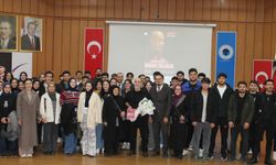 Batman Üniversitesinde İnsan ve Sanat Merkezli Buluşma