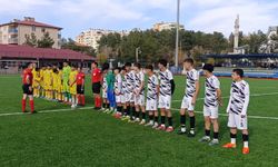 Batmanlı Gençlerden Siirt’te 3 Gollü Zafer